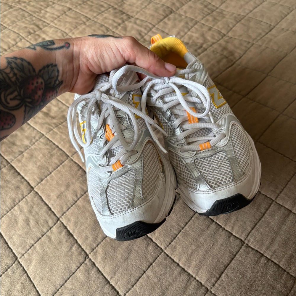 New Balance 530s | US MENS 5/US WOMENS 6.5